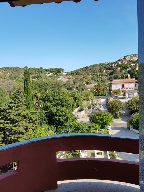 Guest House Tra Rocce E Mare La Maddalena  Exterior photo